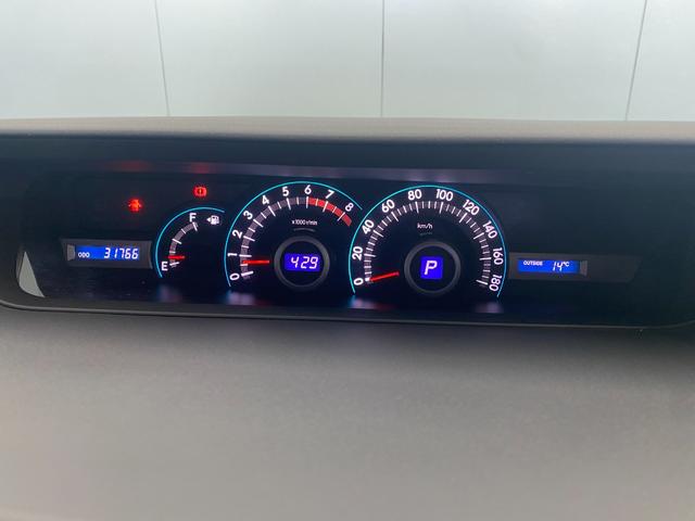 ノア Ｘ　スマートエディション　４ＷＤ　８人　両電動スライド　社外９インチナビ　ＡＶＮ－ＺＸ０４ｉ　バックカメラ　Ｂｌｕｅｔｏｏｔｈ　ブルートゥース　ＵＳＢ　ＣＤ　ＤＶＤ　フルセグ　ＥＴＣ　１５インチアルミ　スマートキー　ＨＩＤ（17枚目）