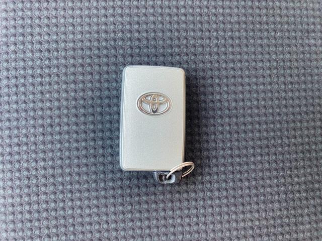 ノア Ｘ　スマートエディション　４ＷＤ　８人　両電動スライド　社外９インチナビ　ＡＶＮ－ＺＸ０４ｉ　バックカメラ　Ｂｌｕｅｔｏｏｔｈ　ブルートゥース　ＵＳＢ　ＣＤ　ＤＶＤ　フルセグ　ＥＴＣ　１５インチアルミ　スマートキー　ＨＩＤ（26枚目）