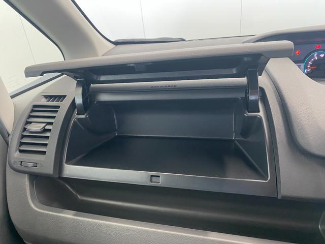 ノア Ｘ　スマートエディション　４ＷＤ　８人　両電動スライド　社外９インチナビ　ＡＶＮ－ＺＸ０４ｉ　バックカメラ　Ｂｌｕｅｔｏｏｔｈ　ブルートゥース　ＵＳＢ　ＣＤ　ＤＶＤ　フルセグ　ＥＴＣ　１５インチアルミ　スマートキー　ＨＩＤ（30枚目）