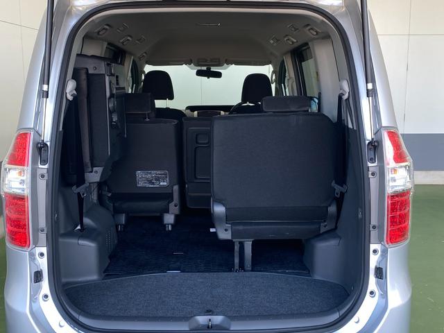 ノア Ｘ　スマートエディション　４ＷＤ　８人　両電動スライド　社外９インチナビ　ＡＶＮ－ＺＸ０４ｉ　バックカメラ　Ｂｌｕｅｔｏｏｔｈ　ブルートゥース　ＵＳＢ　ＣＤ　ＤＶＤ　フルセグ　ＥＴＣ　１５インチアルミ　スマートキー　ＨＩＤ（37枚目）