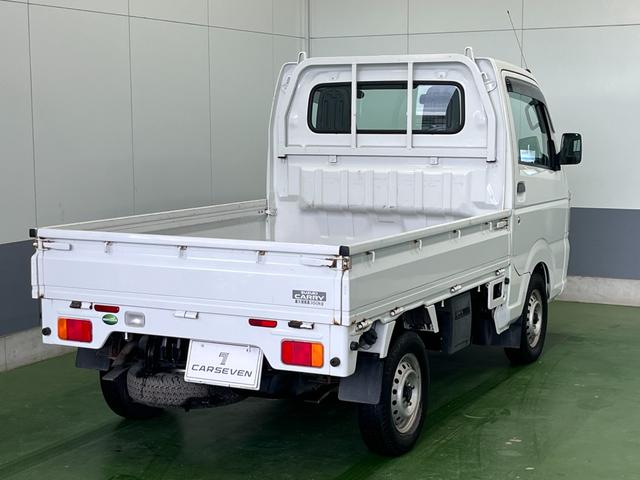 キャリイトラック ＫＣエアコン・パワステ　切替４ＷＤ　５速ＭＴ　エアコン　パワーステアリング　運転席エアバック　純正ラジオ　ＡＭ　ＦＭ　シガーソケット　テールゲートチェーン　　新車保証書　取り扱い説明書　車検９年４月２７日まで（6枚目）