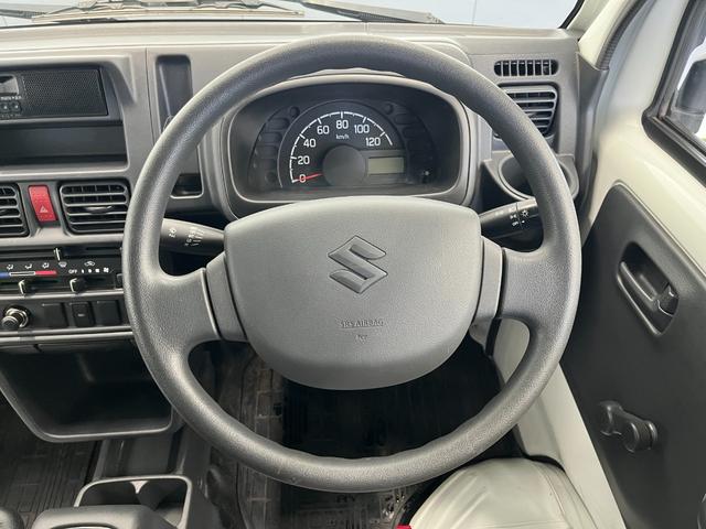 キャリイトラック ＫＣエアコン・パワステ　切替４ＷＤ　５速ＭＴ　エアコン　パワーステアリング　運転席エアバック　純正ラジオ　ＡＭ　ＦＭ　シガーソケット　テールゲートチェーン　　新車保証書　取り扱い説明書　車検９年４月２７日まで（13枚目）