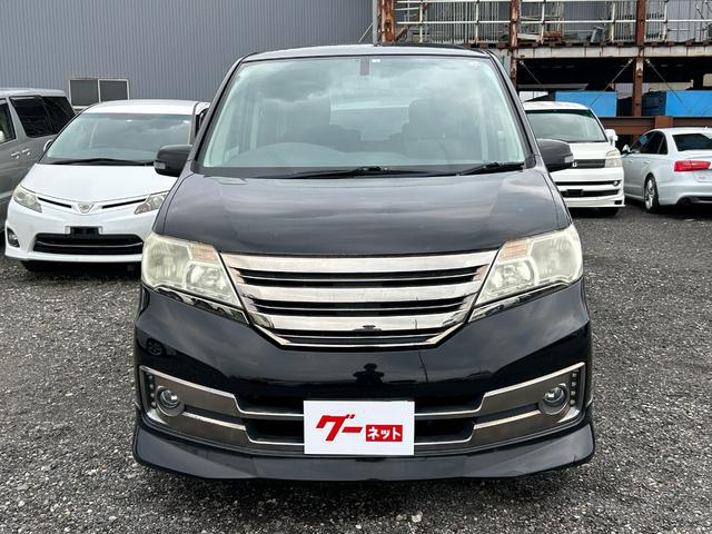 セレナ ライダー　ブラックライン　プッシュスタート　後席モニター　４ＷＤ（2枚目）