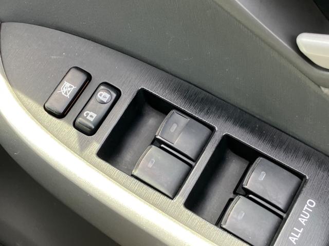 プリウス Ｌ　オートエアコン　電動格納ミラー　プッシュスタート（15枚目）