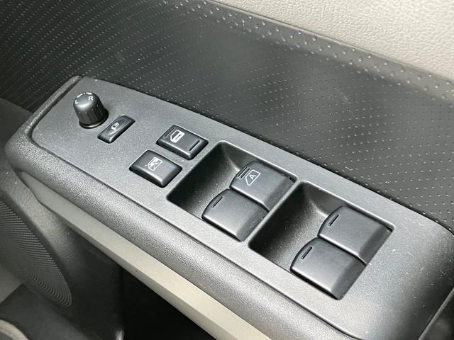 エクストレイル ２０Ｘ　ナビ　ＴＶ　シートヒーター　オートライト　電動格納ミラー（13枚目）