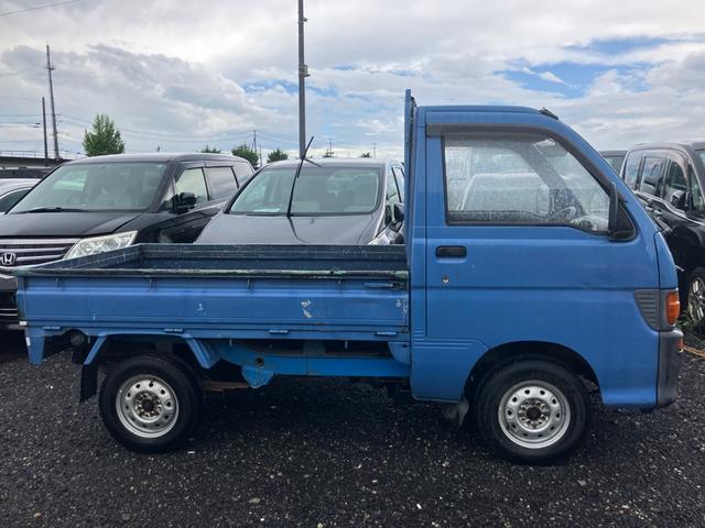 ハイゼットトラック クライマー　４ＷＤ　５ＭＴ　ルームランプ点灯不可（4枚目）