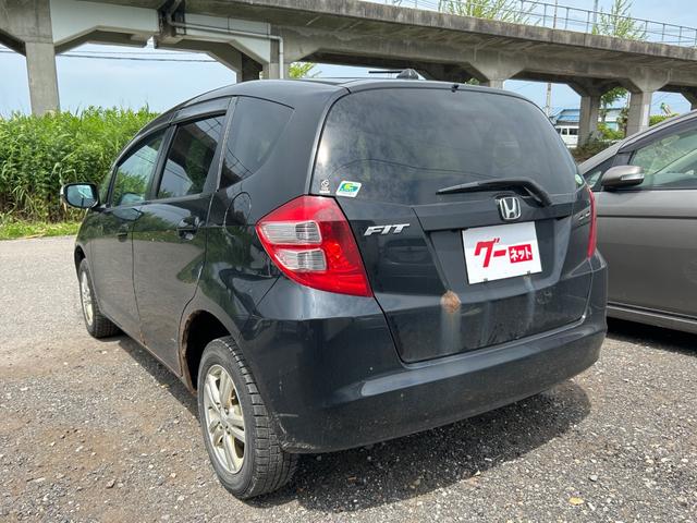 フィット Ｇ　４ＷＤ　ＥＴＣ（8枚目）
