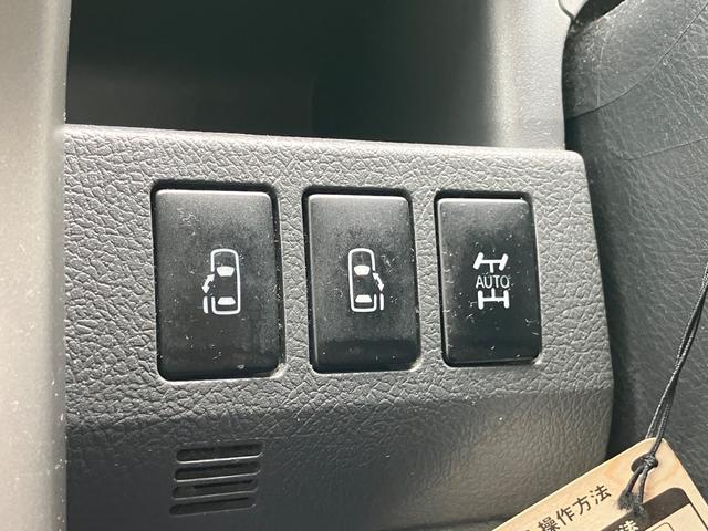 ノア Ｘ　スマートエディション　ＥＴＣ　４ＷＤ　バックカメラ　ダブルエアコン（12枚目）
