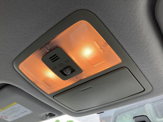 ノア Ｘ　スマートエディション　ＥＴＣ　４ＷＤ　バックカメラ　ダブルエアコン（21枚目）