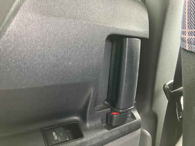 ノア Ｘ　スマートエディション　ＥＴＣ　４ＷＤ　バックカメラ　ダブルエアコン（27枚目）