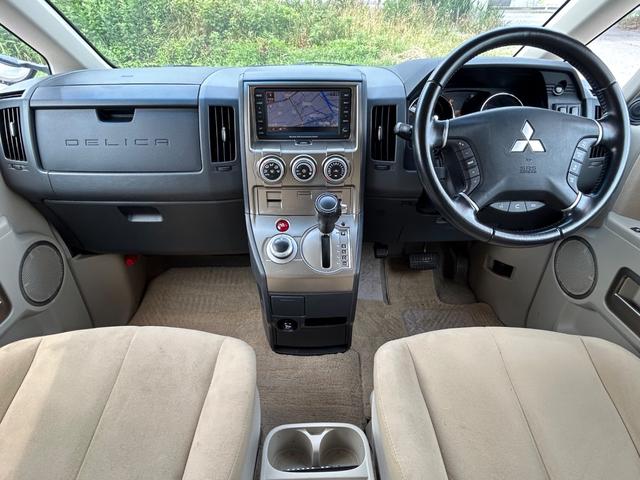 デリカＤ：５ シャモニー　４ＷＤ　シートヒーター　後席モニター（10枚目）