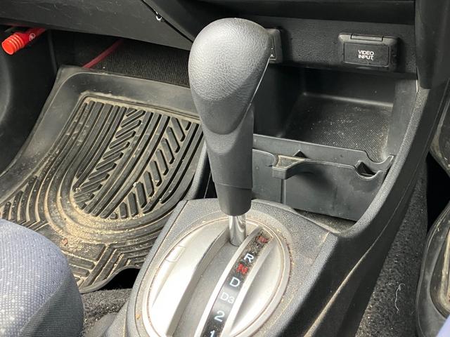 フィット 　ＥＴＣ　４ＷＤ　バックカメラ　キーレスエントリー（17枚目）