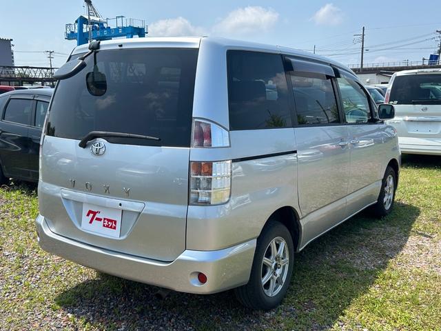ヴォクシー Ｘリミテッド　ＥＴＣ　４ＷＤ（5枚目）