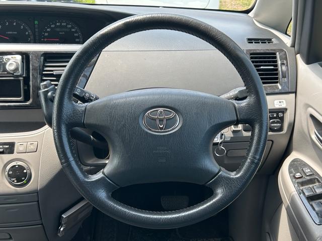 ヴォクシー Ｘリミテッド　ＥＴＣ　４ＷＤ（9枚目）