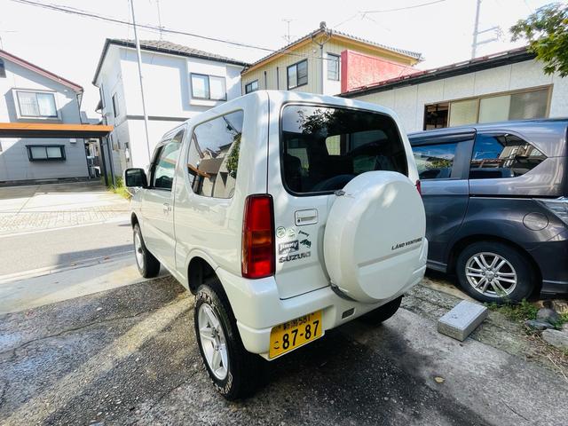 ジムニー ランドベンチャー　４ＷＤ、ターボ、リフトアップ、ナビＴＶ、ＥＴＣ、シートヒーター、背面タイヤ、アルミホイール、フォグランプ、運転席助手席エアバッグ、キーレスエントリー、エアコン、ＰＷ、ＰＳ、ＡＢＳ、車検令和８年１０月（5枚目）