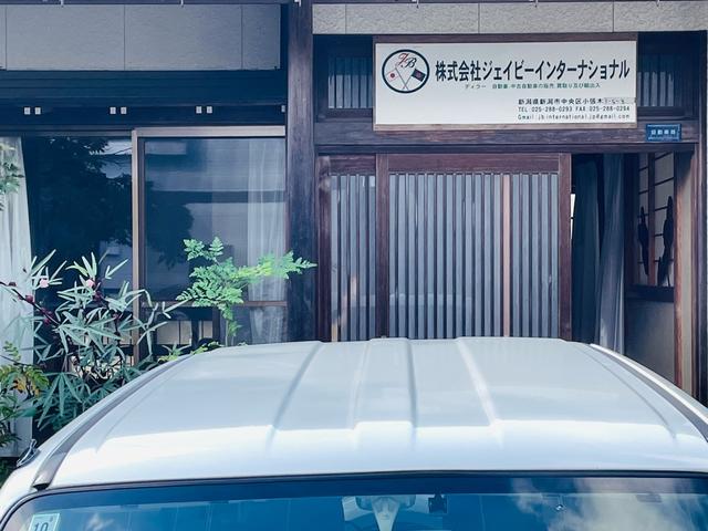 ジムニー ランドベンチャー　４ＷＤ、ターボ、リフトアップ、ナビＴＶ、ＥＴＣ、シートヒーター、背面タイヤ、アルミホイール、フォグランプ、運転席助手席エアバッグ、キーレスエントリー、エアコン、ＰＷ、ＰＳ、ＡＢＳ、車検令和８年１０月（8枚目）