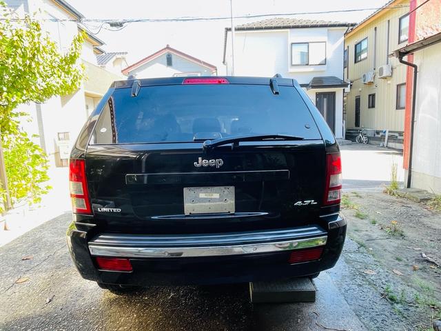 ジープ・グランドチェロキー リミテッド　４ＷＤ、ＨＤＤナビ、バックカメラ、革シート、運転席助手席エアバッグ、パワーシート、シートヒーター、コーナーセンサー、社外アルミ、オートエアコン、キーレスエントリー、走行８７７７６ｋｍ、２年車検整備付き（4枚目）