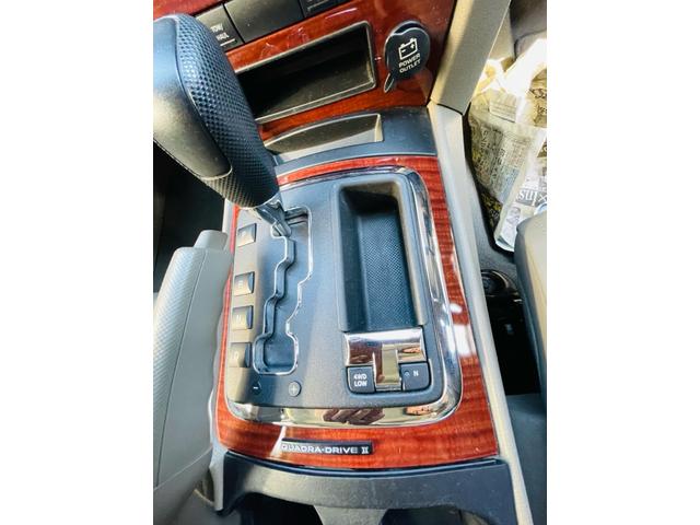 ジープ・グランドチェロキー リミテッド　４ＷＤ、ＨＤＤナビ、バックカメラ、革シート、運転席助手席エアバッグ、パワーシート、シートヒーター、コーナーセンサー、社外アルミ、オートエアコン、キーレスエントリー、走行８７７７６ｋｍ、２年車検整備付き（47枚目）