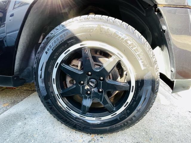 ジープ・グランドチェロキー リミテッド　４ＷＤ、ＨＤＤナビ、バックカメラ、革シート、運転席助手席エアバッグ、パワーシート、シートヒーター、コーナーセンサー、社外アルミ、オートエアコン、キーレスエントリー、走行８７７７６ｋｍ、２年車検整備付き（66枚目）