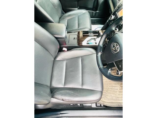 カムリ ハイブリッド　レザーパッケージ　革シート、クルーズコントロール、フルセグバックカメラ、メモリーナビテレビ、電動シート、シートヒーター、ＥＴＣ、Ｂｌｕｅｔｏｏｔｈ、純正アルミホイール、デュアルエアバック、デュアルエアコン、車検整備付き（15枚目）