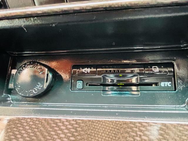 カムリ ハイブリッド　レザーパッケージ　革シート、クルーズコントロール、フルセグバックカメラ、メモリーナビテレビ、電動シート、シートヒーター、ＥＴＣ、Ｂｌｕｅｔｏｏｔｈ、純正アルミホイール、デュアルエアバック、デュアルエアコン、車検整備付き（40枚目）