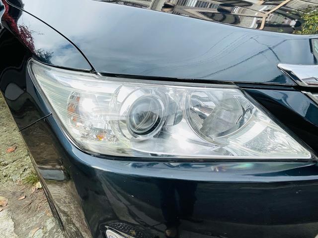 カムリ ハイブリッド　レザーパッケージ　革シート、クルーズコントロール、フルセグバックカメラ、メモリーナビテレビ、電動シート、シートヒーター、ＥＴＣ、Ｂｌｕｅｔｏｏｔｈ、純正アルミホイール、デュアルエアバック、デュアルエアコン、車検整備付き（60枚目）