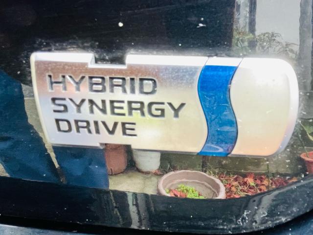 カムリ ハイブリッド　レザーパッケージ　革シート、クルーズコントロール、フルセグバックカメラ、メモリーナビテレビ、電動シート、シートヒーター、ＥＴＣ、Ｂｌｕｅｔｏｏｔｈ、純正アルミホイール、デュアルエアバック、デュアルエアコン、車検整備付き（68枚目）