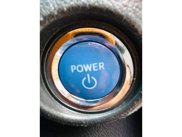 カムリ ハイブリッド　レザーパッケージ　革シート、クルーズコントロール、フルセグバックカメラ、メモリーナビテレビ、電動シート、シートヒーター、ＥＴＣ、Ｂｌｕｅｔｏｏｔｈ、純正アルミホイール、デュアルエアバック、デュアルエアコン、車検整備付き（73枚目）