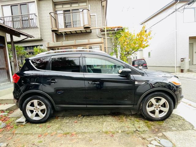 クーガ 4WD、革シート、サンルーフ、デジタルナビTV、ETC、パワーシート、シートヒーター、クルーズコントロール、Bluetooth、USB端子、純正アルミ、ルーフレール、2年車検整備付き(8枚目)