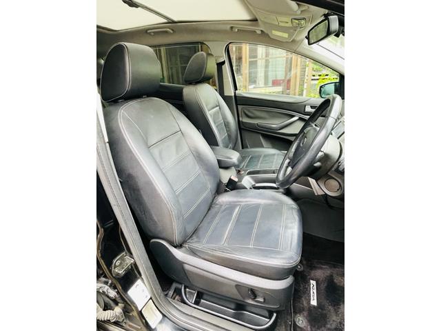 クーガ 4WD、革シート、サンルーフ、デジタルナビTV、ETC、パワーシート、シートヒーター、クルーズコントロール、Bluetooth、USB端子、純正アルミ、ルーフレール、2年車検整備付き(16枚目)