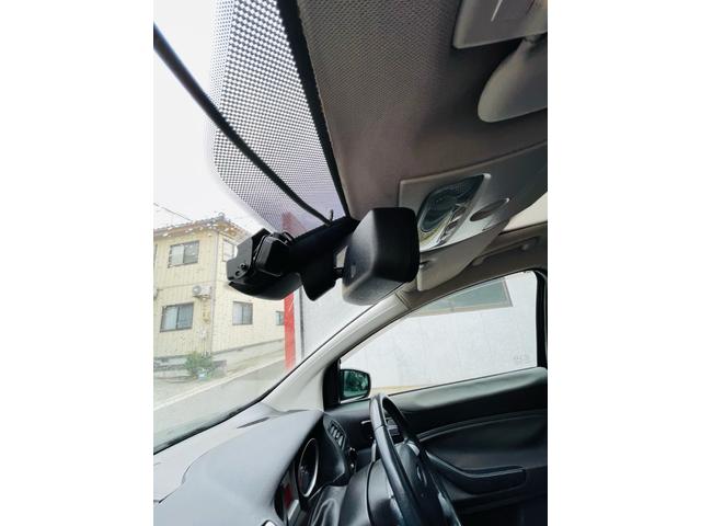 クーガ 4WD、革シート、サンルーフ、デジタルナビTV、ETC、パワーシート、シートヒーター、クルーズコントロール、Bluetooth、USB端子、純正アルミ、ルーフレール、2年車検整備付き(33枚目)