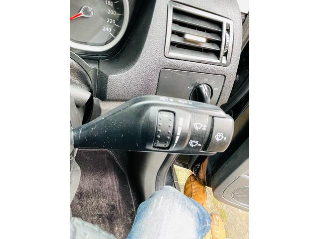 クーガ 4WD、革シート、サンルーフ、デジタルナビTV、ETC、パワーシート、シートヒーター、クルーズコントロール、Bluetooth、USB端子、純正アルミ、ルーフレール、2年車検整備付き(41枚目)