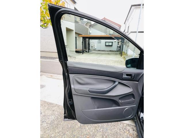 クーガ 4WD、革シート、サンルーフ、デジタルナビTV、ETC、パワーシート、シートヒーター、クルーズコントロール、Bluetooth、USB端子、純正アルミ、ルーフレール、2年車検整備付き(59枚目)