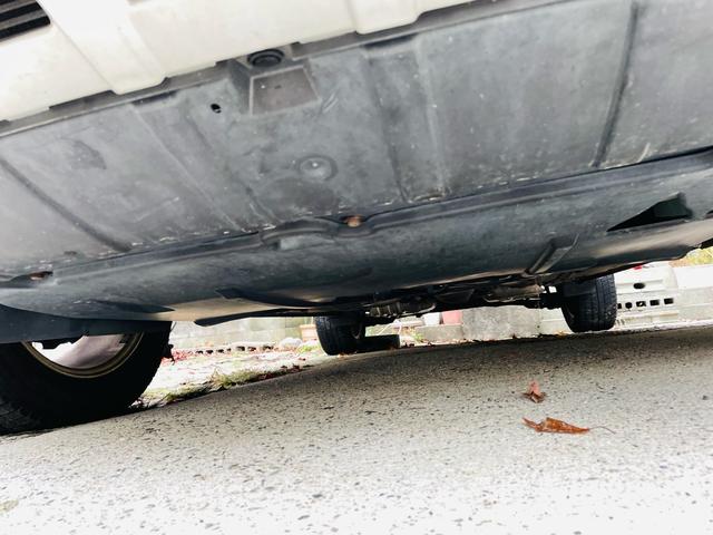 クーガ 4WD、革シート、サンルーフ、デジタルナビTV、ETC、パワーシート、シートヒーター、クルーズコントロール、Bluetooth、USB端子、純正アルミ、ルーフレール、2年車検整備付き(72枚目)