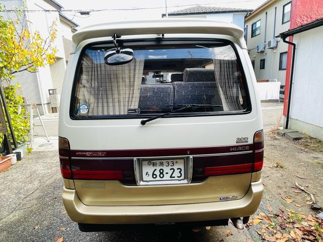 ハイエースワゴン スーパーカスタムリミテッド　４ＷＤ、ディーゼルターボ、エンジンスターター、ドライブレコーダー、Ｗサンルーフ、パワースライドドア、Ｗエアコン、ナビＴＶ、リアカーテン、ＥＴＣ、純正アルミ、キーレスエントリー、二年車検整備付き（4枚目）