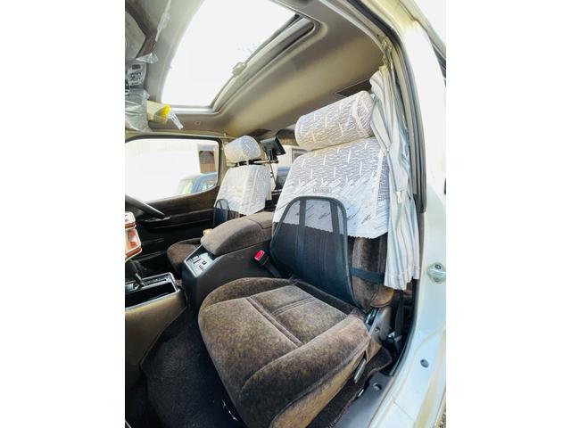 ハイエースワゴン スーパーカスタムリミテッド　４ＷＤ、ディーゼルターボ、エンジンスターター、ドライブレコーダー、Ｗサンルーフ、パワースライドドア、Ｗエアコン、ナビＴＶ、リアカーテン、ＥＴＣ、純正アルミ、キーレスエントリー、二年車検整備付き（19枚目）