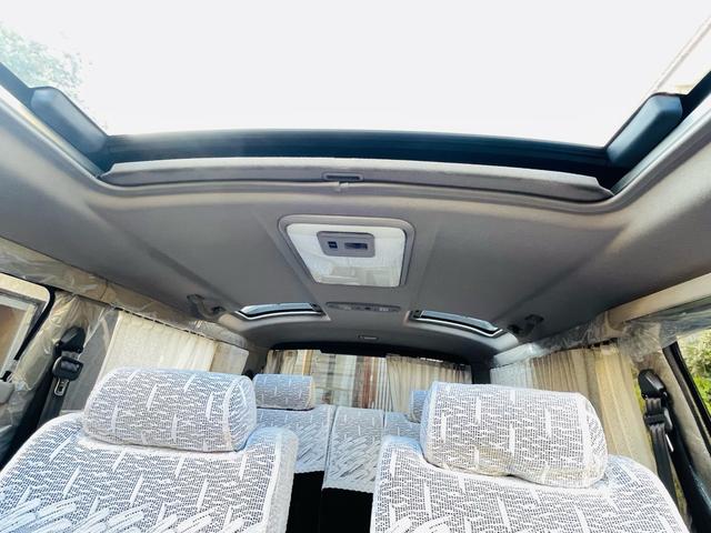 ハイエースワゴン スーパーカスタムリミテッド　４ＷＤ、ディーゼルターボ、エンジンスターター、ドライブレコーダー、Ｗサンルーフ、パワースライドドア、Ｗエアコン、ナビＴＶ、リアカーテン、ＥＴＣ、純正アルミ、キーレスエントリー、二年車検整備付き（29枚目）