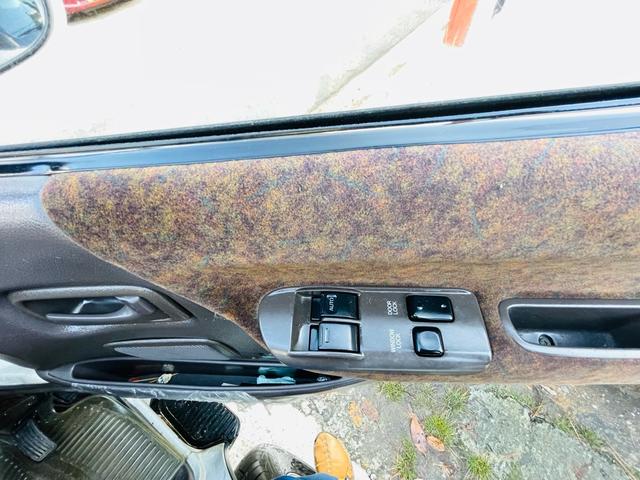 ハイエースワゴン スーパーカスタムリミテッド　４ＷＤ、ディーゼルターボ、エンジンスターター、ドライブレコーダー、Ｗサンルーフ、パワースライドドア、Ｗエアコン、ナビＴＶ、リアカーテン、ＥＴＣ、純正アルミ、キーレスエントリー、二年車検整備付き（47枚目）