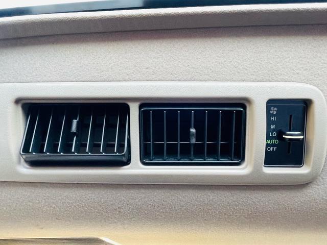 ハイエースワゴン スーパーカスタムリミテッド　４ＷＤ、ディーゼルターボ、エンジンスターター、ドライブレコーダー、Ｗサンルーフ、パワースライドドア、Ｗエアコン、ナビＴＶ、リアカーテン、ＥＴＣ、純正アルミ、キーレスエントリー、二年車検整備付き（54枚目）