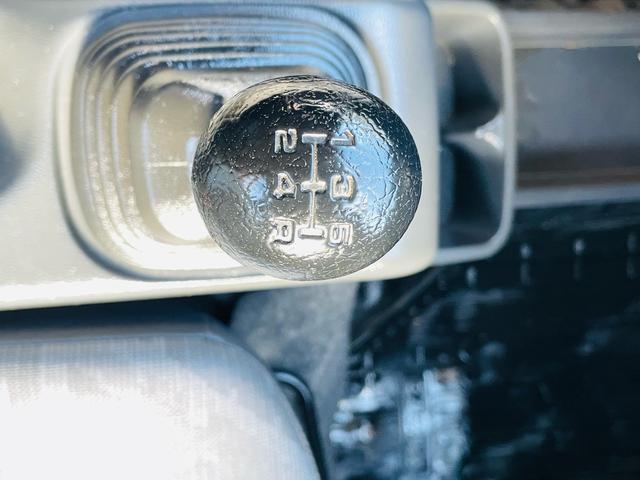 キャリイトラック ＫＣエアコン・パワステ　パートタイム４ＷＤ、エアコン、パワステ、ラジオ、フロア５速ＭＴ、ワンオーナー車、保証書あり、走行２．７万ｋｍ、二年車検整備付き（30枚目）