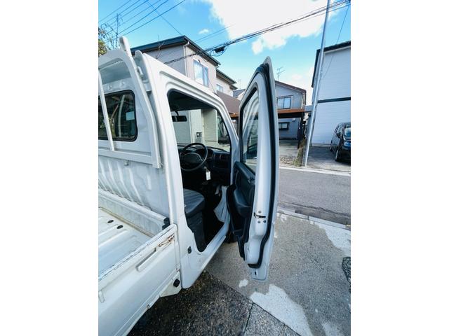 キャリイトラック ＫＣエアコン・パワステ　パートタイム４ＷＤ、エアコン、パワステ、ラジオ、フロア５速ＭＴ、ワンオーナー車、保証書あり、走行２．７万ｋｍ、二年車検整備付き（43枚目）