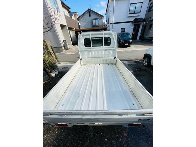 キャリイトラック ＫＣエアコン・パワステ　パートタイム４ＷＤ、エアコン、パワステ、ラジオ、フロア５速ＭＴ、ワンオーナー車、保証書あり、走行２．７万ｋｍ、二年車検整備付き（47枚目）