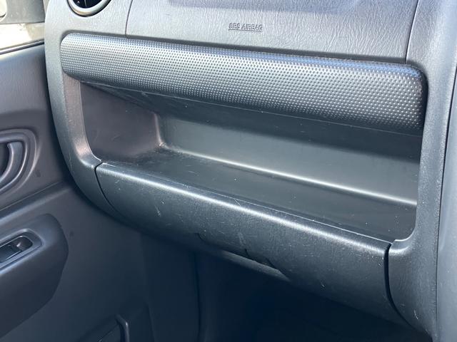 ＡＺオフロード ＸＣ　４ＷＤ　ナビ　バックカメラ　キーレスエントリー（24枚目）