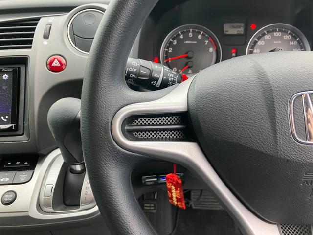 ストリーム X スタイリッシュパッケージ 4WD ETC Bluetooth CD(8枚目)