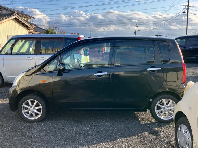 ムーヴ Ｘ　ＡＢＳ　オートエアコン　アイドリングストップ　盗難防止システム　ＣＤ　スマートキー（7枚目）