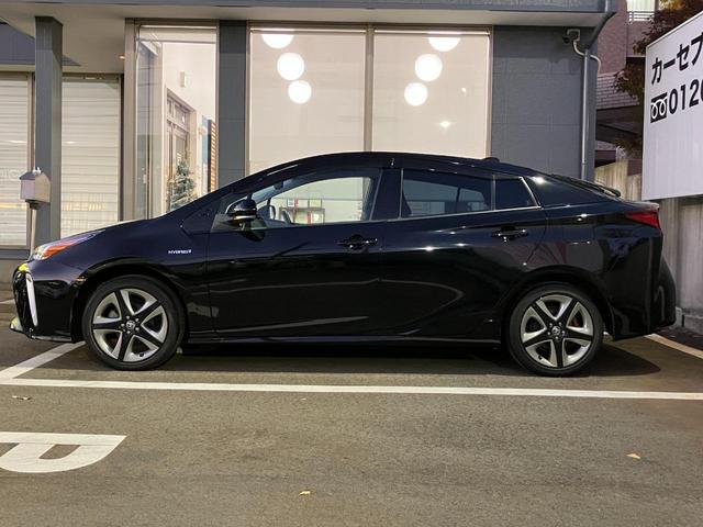 プリウス Ａツーリングセレクション　４ＷＤ　純正アルパイン地図ナビ　バックカメラ　アラウンドビューモニター　ブラインドスポットモニター　Ｂｌｕｅｔｏｏｔｈ　レザーシート　パワーシート　シートヒーター　ドラレコ　ＡＡＣ　ＥＴＣ車載器（9枚目）