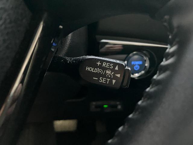 プリウス Ａツーリングセレクション　４ＷＤ　純正アルパイン地図ナビ　バックカメラ　アラウンドビューモニター　ブラインドスポットモニター　Ｂｌｕｅｔｏｏｔｈ　レザーシート　パワーシート　シートヒーター　ドラレコ　ＡＡＣ　ＥＴＣ車載器（26枚目）