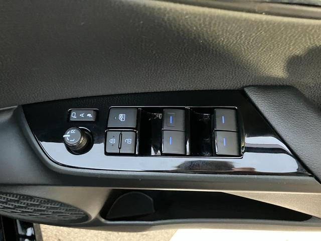 プリウス Ａツーリングセレクション　４ＷＤ　純正アルパイン地図ナビ　バックカメラ　アラウンドビューモニター　ブラインドスポットモニター　Ｂｌｕｅｔｏｏｔｈ　レザーシート　パワーシート　シートヒーター　ドラレコ　ＡＡＣ　ＥＴＣ車載器（39枚目）