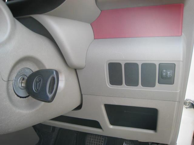 ムーヴコンテ Ｘスペシャル　フルタイム４ＷＤ　キーレス　ＣＤオーディオ　１４インチアルミ（14枚目）