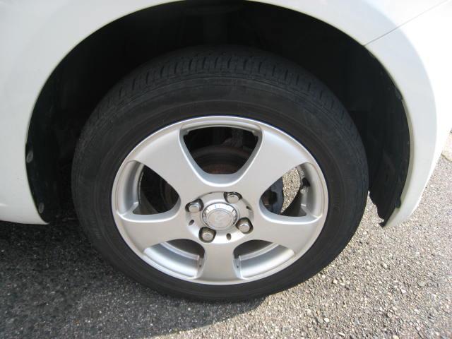 ムーヴコンテ Ｘスペシャル　フルタイム４ＷＤ　キーレス　ＣＤオーディオ　１４インチアルミ（17枚目）